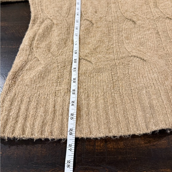 American Eagle Cable Knit Sweater Beige Tan Oversized Cozy Crewneck M - Picture 5 of 8